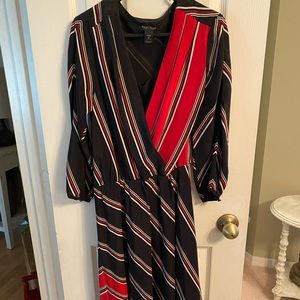 Silk Black and Red White House Black Market